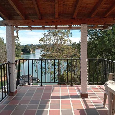 Hôtel Nuevo Mirador à Guatapé Extérieur photo